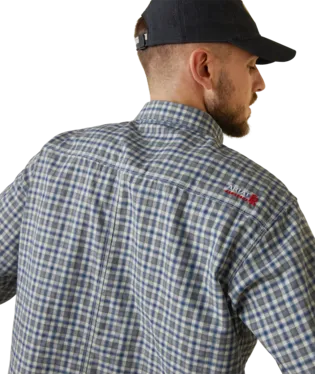 Ariat Mens FR Plaid Featherlight Work Long Sleeve Shirt Style 10043545