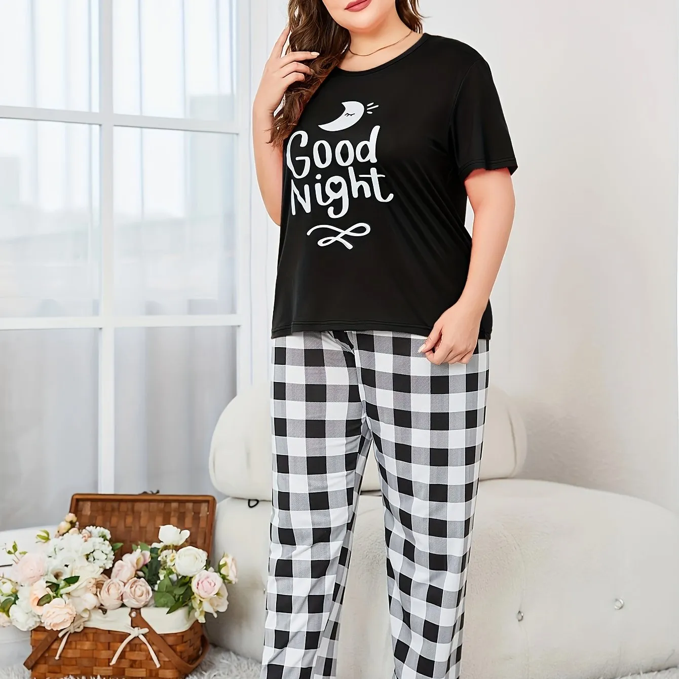 Chic Comfort Women's Plus Moon & Letter Print Loungewear Set for Casual Elegance