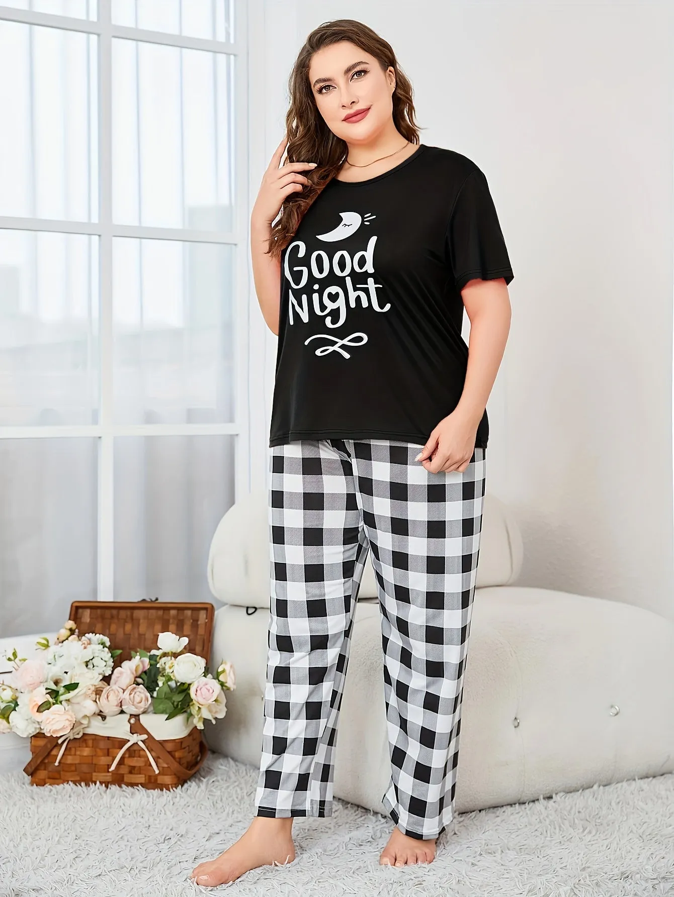 Chic Comfort Women's Plus Moon & Letter Print Loungewear Set for Casual Elegance