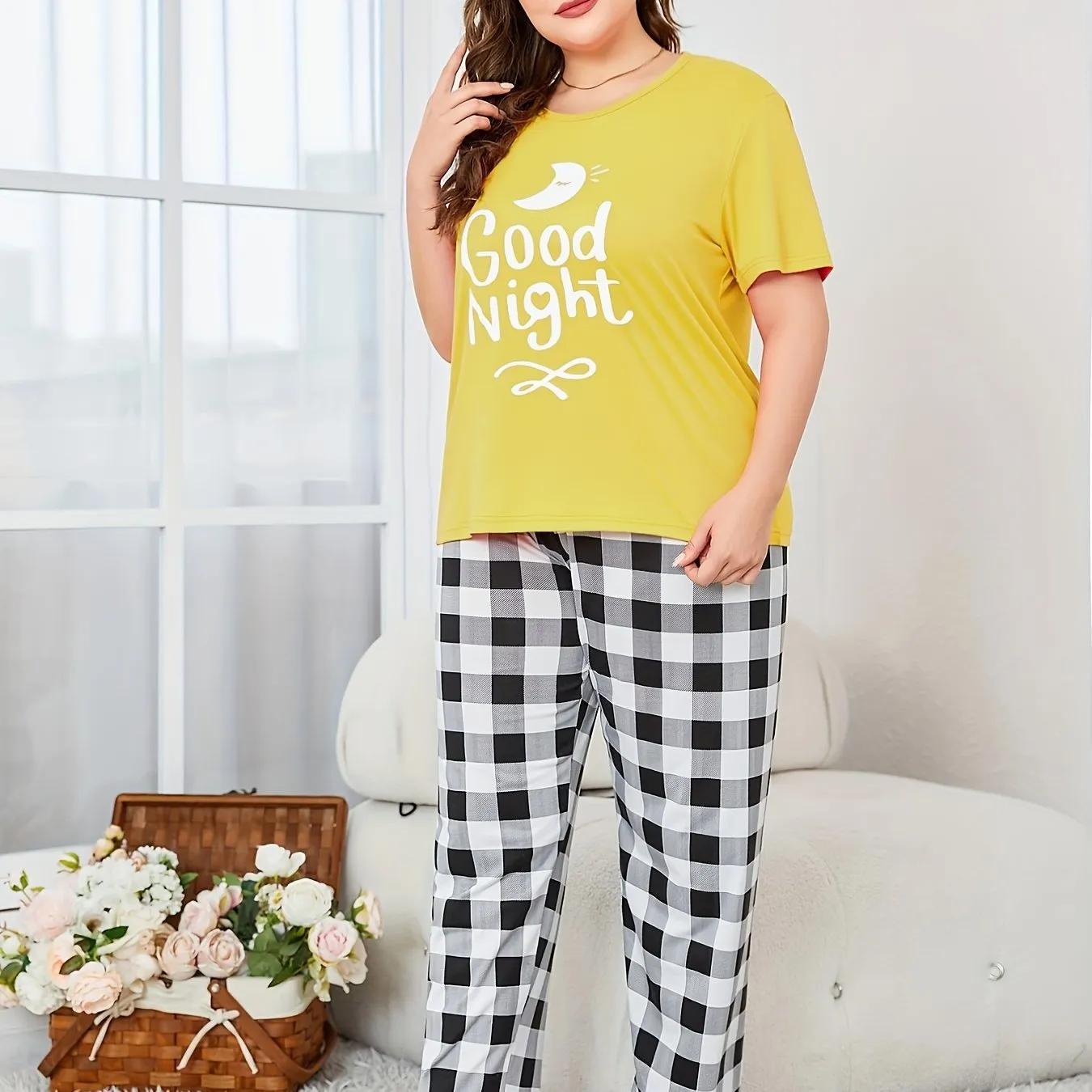Chic Comfort Women's Plus Moon & Letter Print Loungewear Set for Casual Elegance