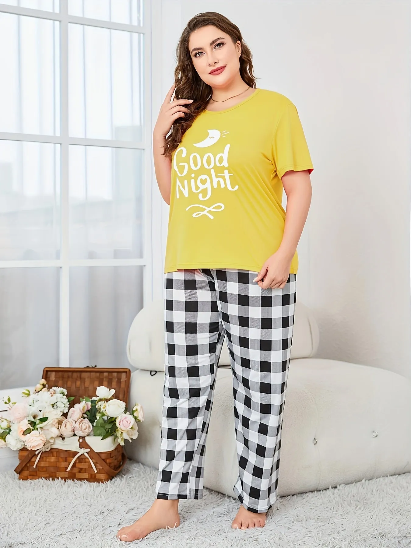 Chic Comfort Women's Plus Moon & Letter Print Loungewear Set for Casual Elegance