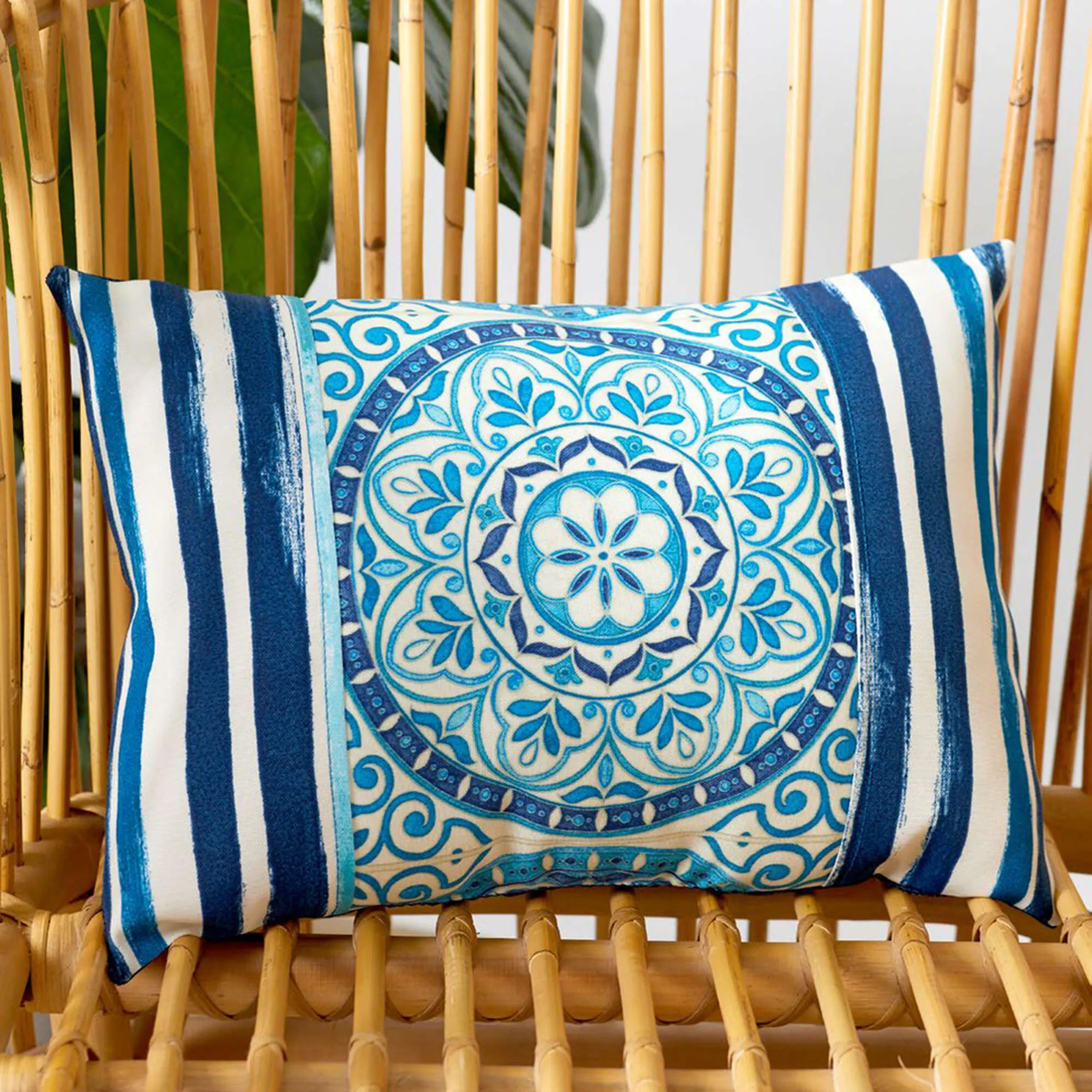 Coats & Clark Sewing Outdoor Medallion Rectangular Pillow
