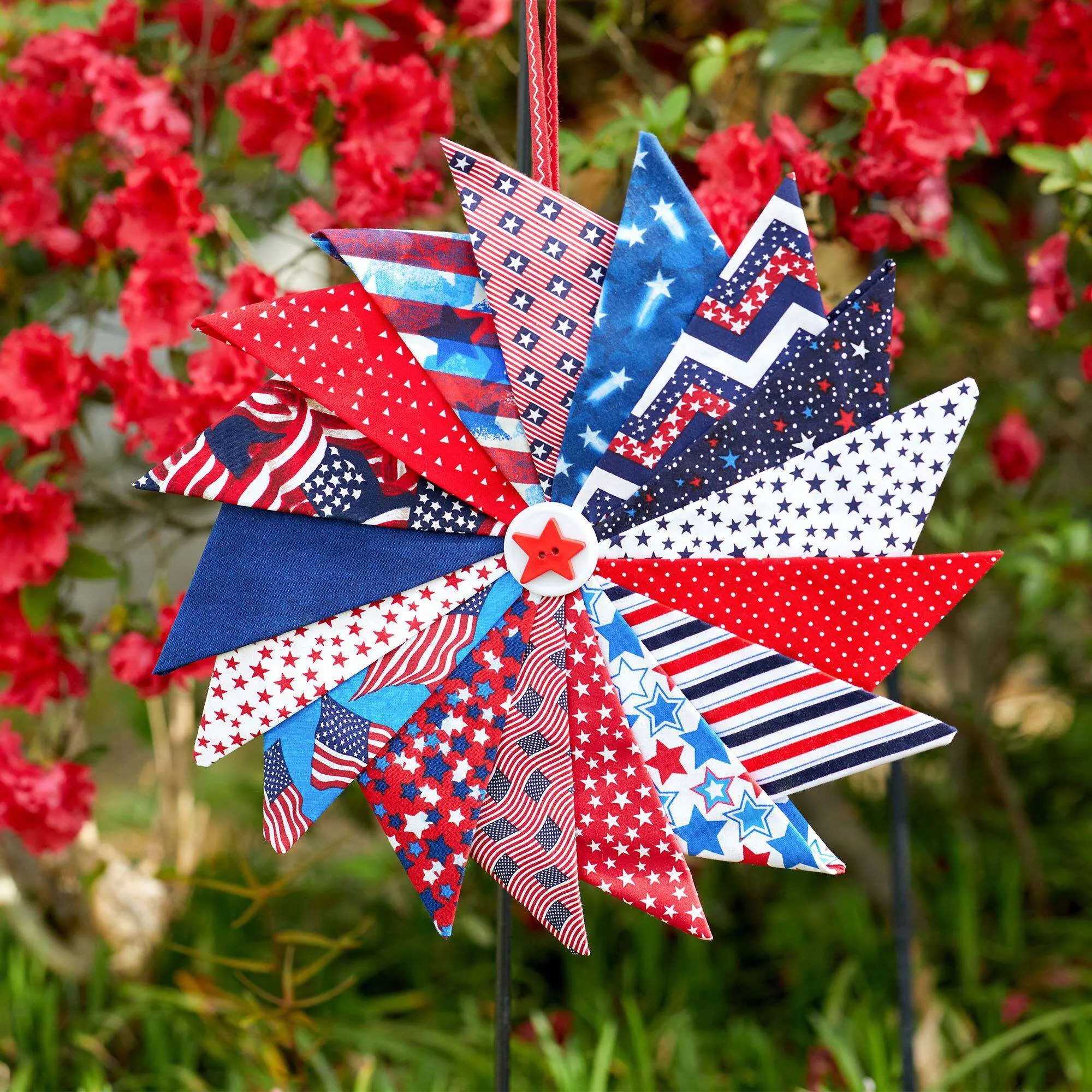 Coats & Clark Sewing Patriotic Pinwheel