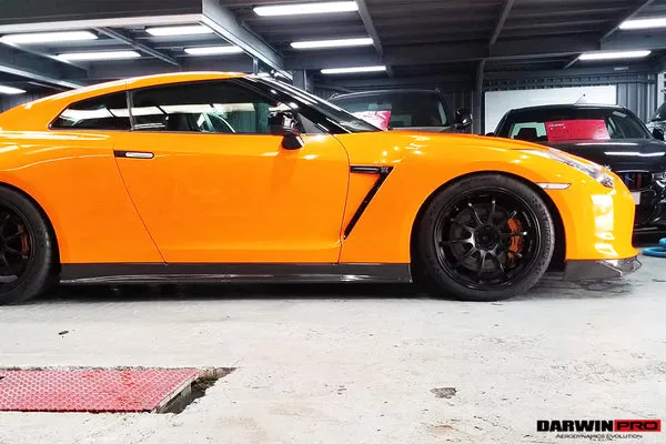 Darwinpro 2008-2016 Nissan GTR R35 CBA/DBA ZELE Style Carbon Fiber Side Skirts