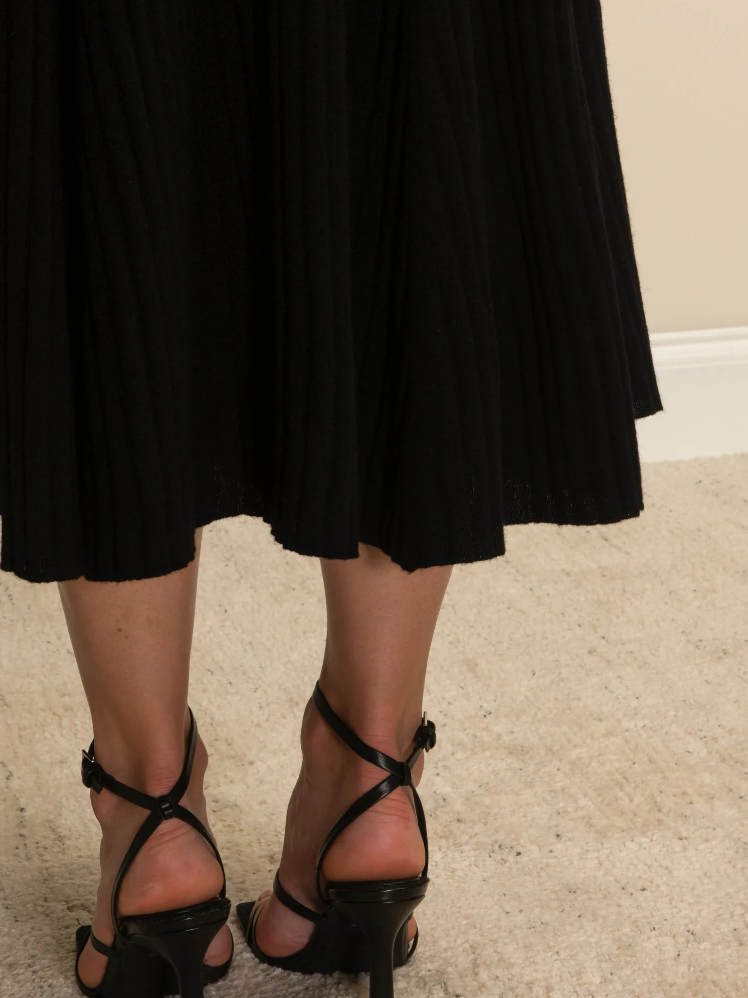 Flared Rib Skirt_Black