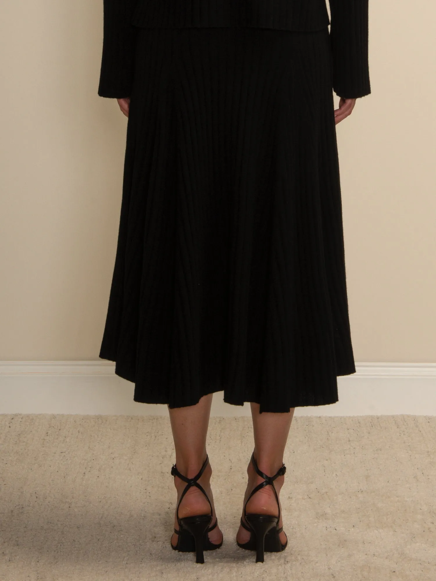 Flared Rib Skirt_Black