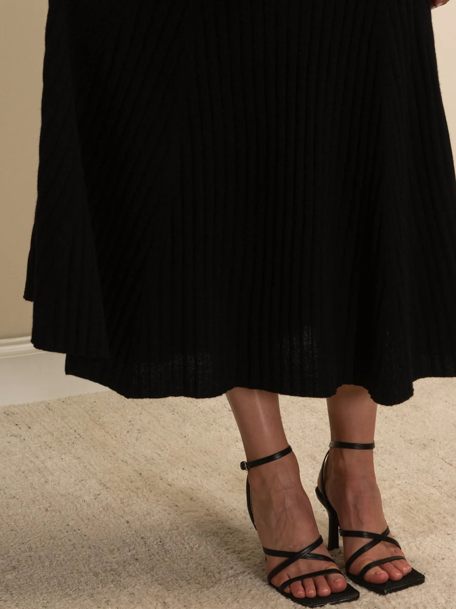 Flared Rib Skirt_Black