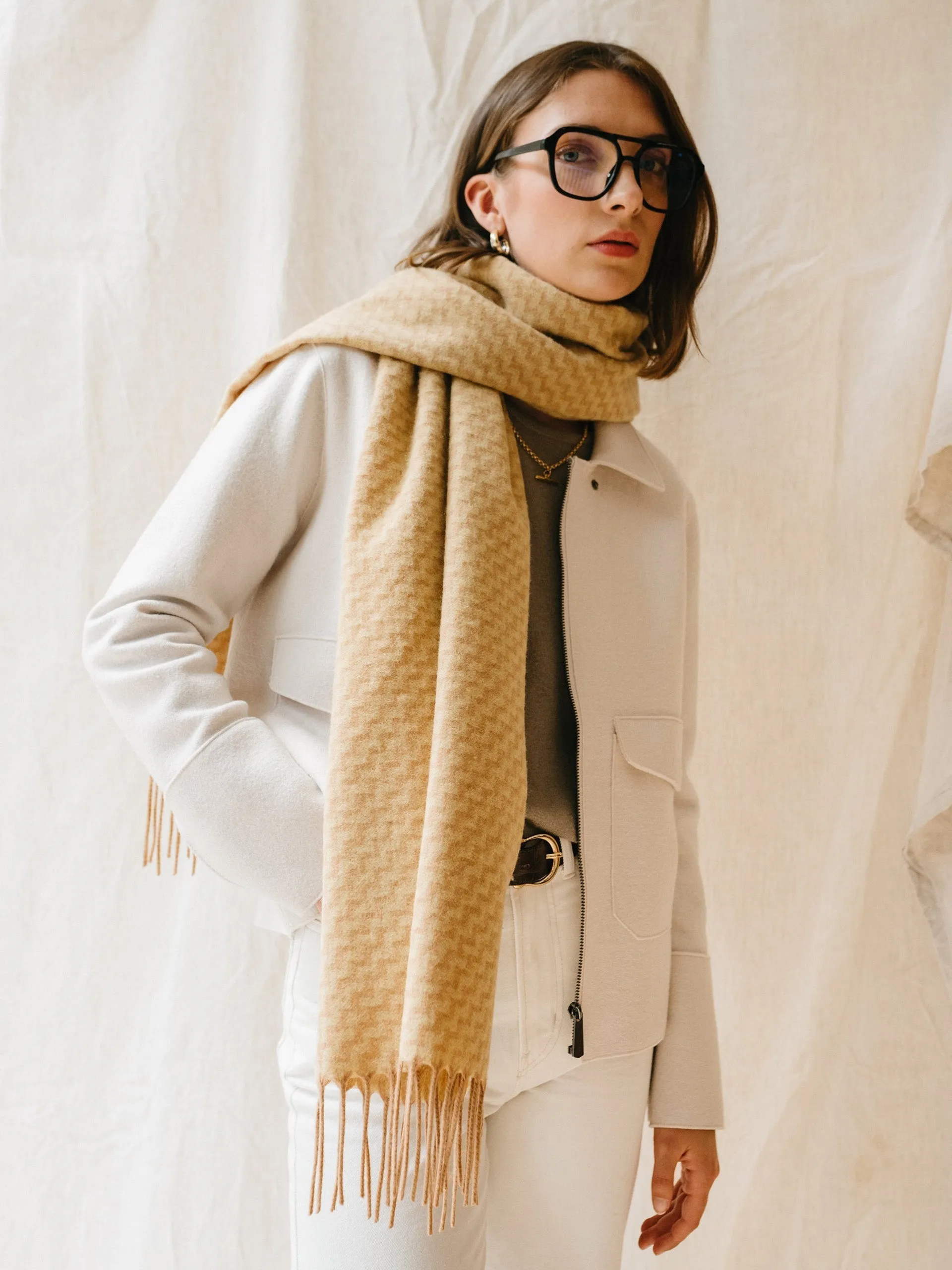 Lambswool oversized scarf in buttermilk chevron