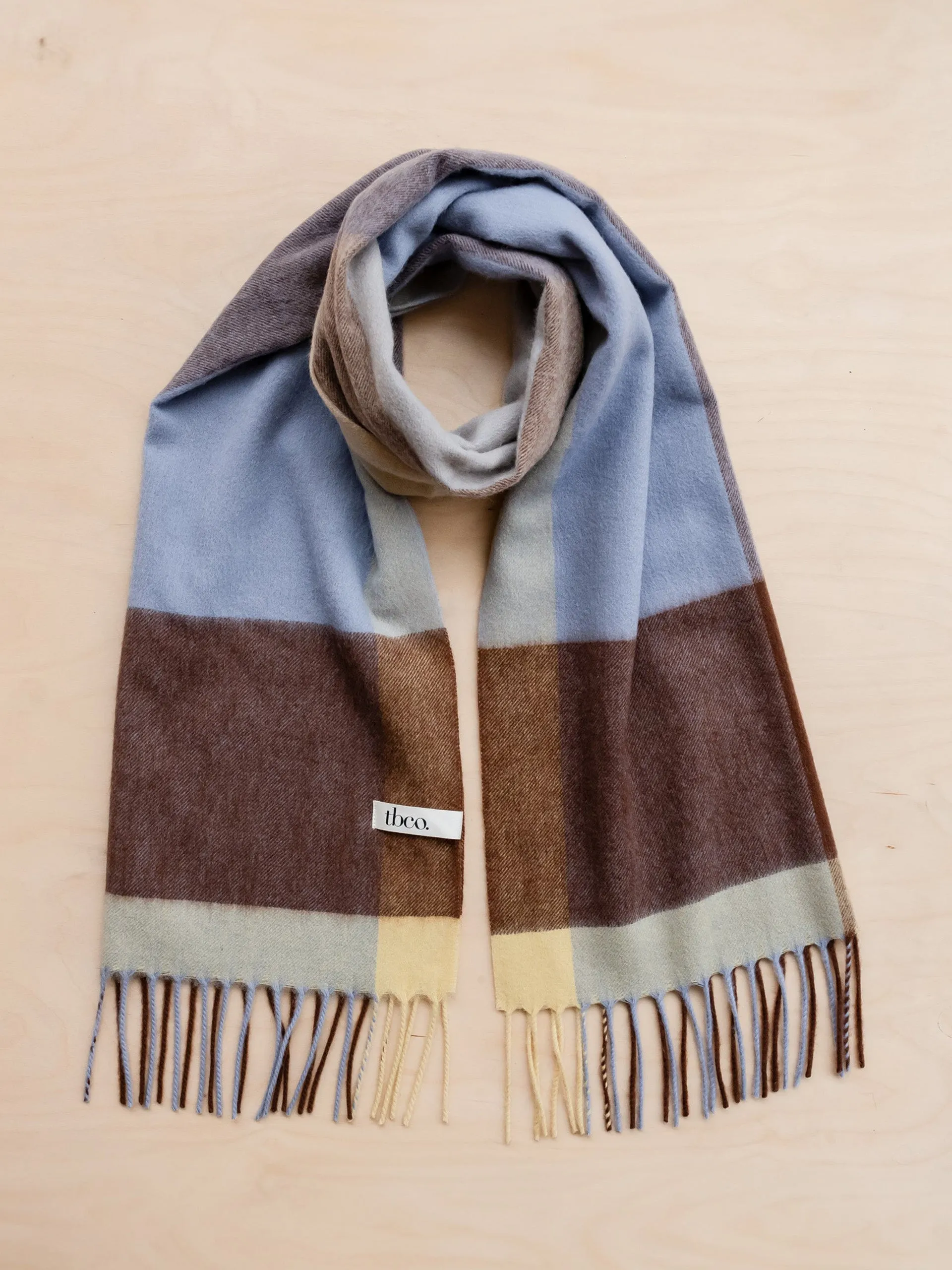 Lambswool oversized scarf in lilac edge check