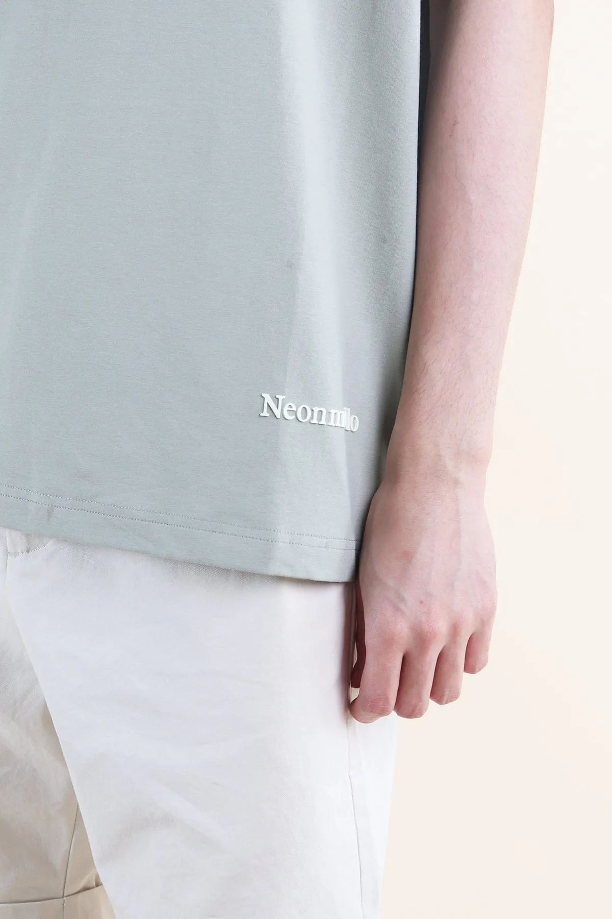 NM STREET COMFORT TEE IN SAGE
