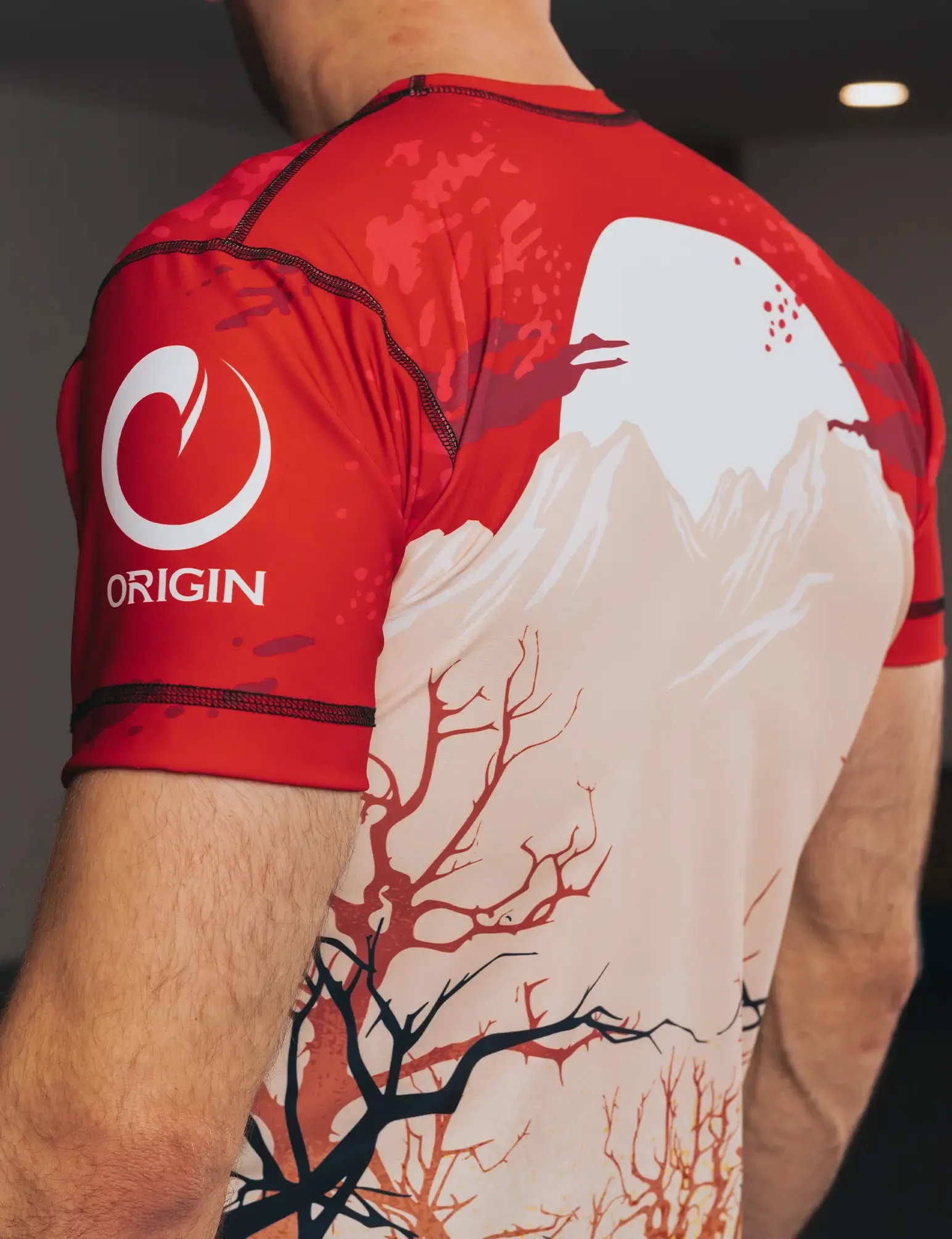 ROOTS SAMURAI SS COMFORT FIT RASHGUARD